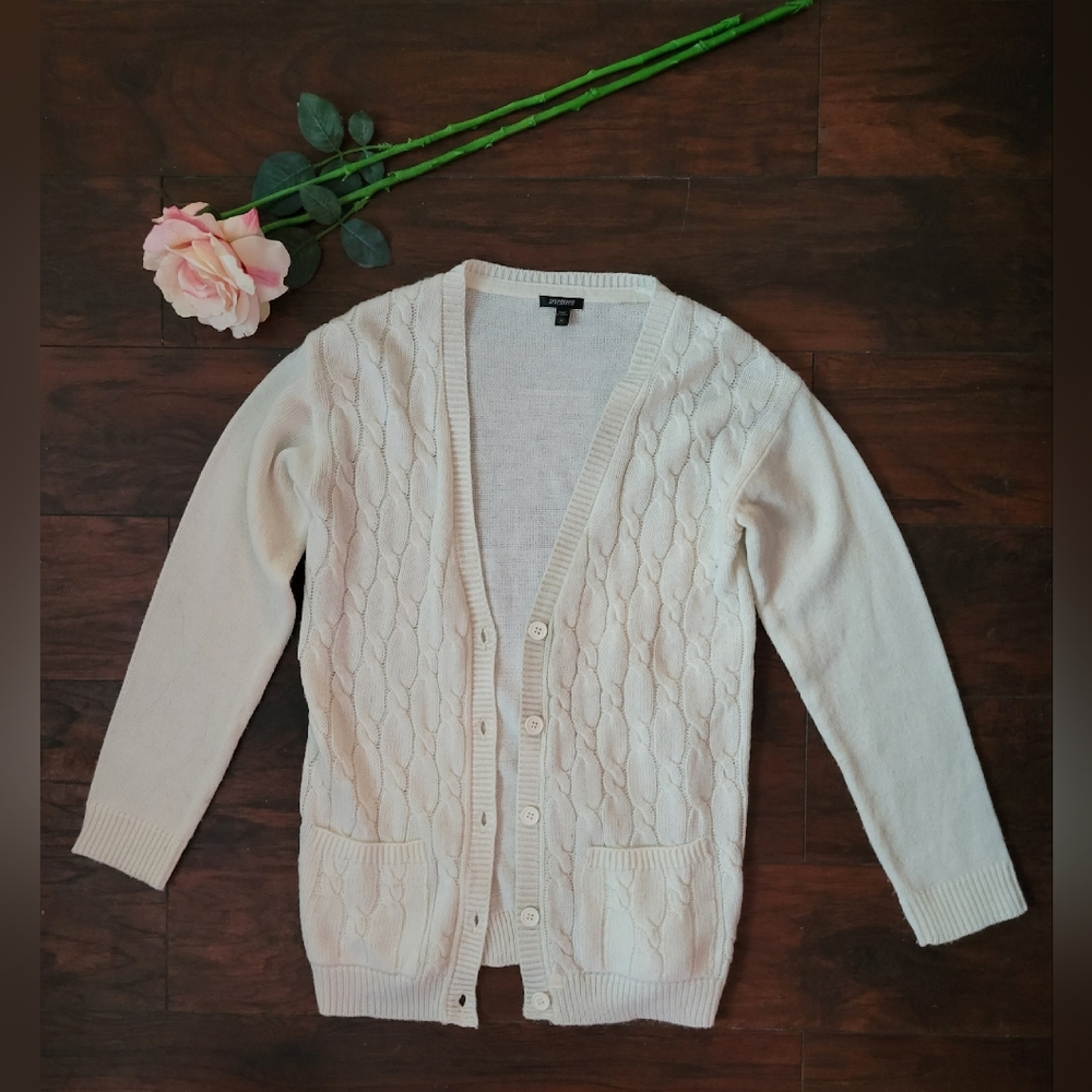 Seventeen cable knit cardigan, cream white, Size M